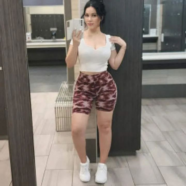 Lori Luvv Photo On Jungo Live