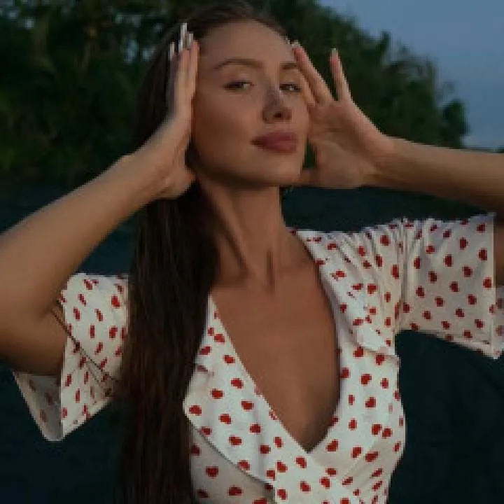 Emily Bunny Photo On Jungo Live