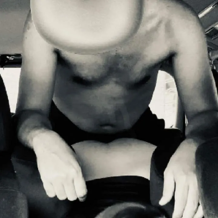 Fee Photo On Jungo Live