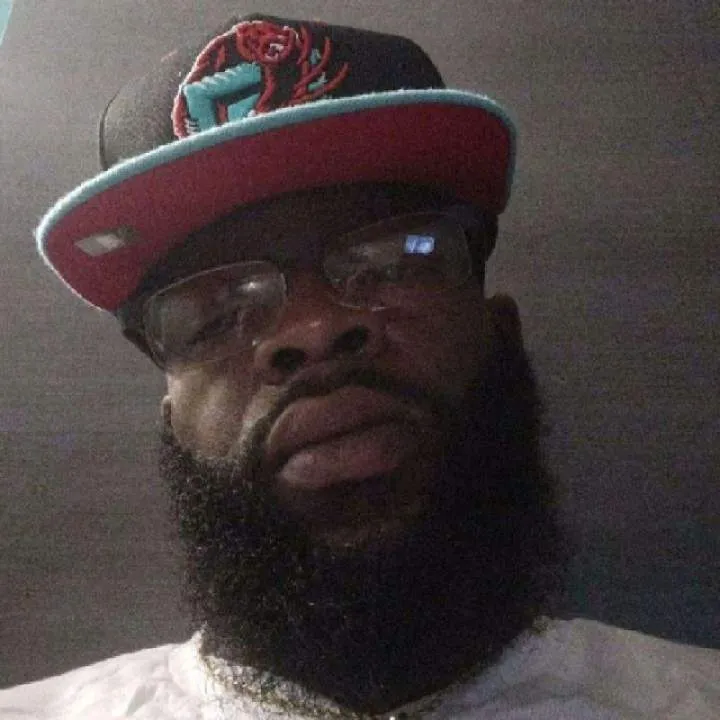 Hung With Curve Photo On Jungo Live