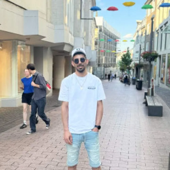 Pejman Photo On Jungo Live