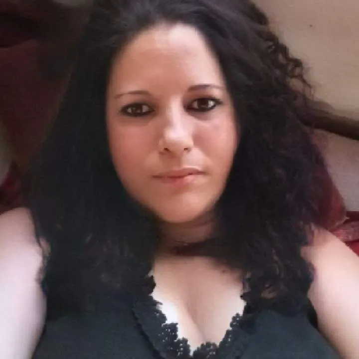 Looking Photo On Jungo Live