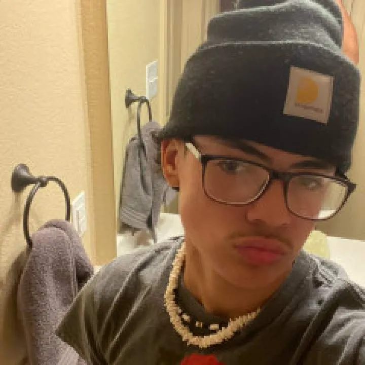 Dan Photo On Jungo Live