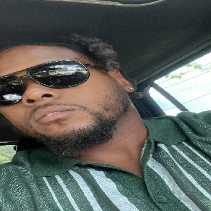 Dee Photo On Jungo Live