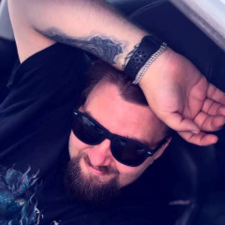 Alec Photo On Jungo Live