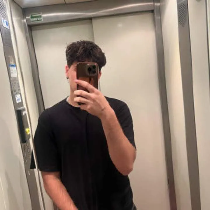 Gabriele Photo On Jungo Live