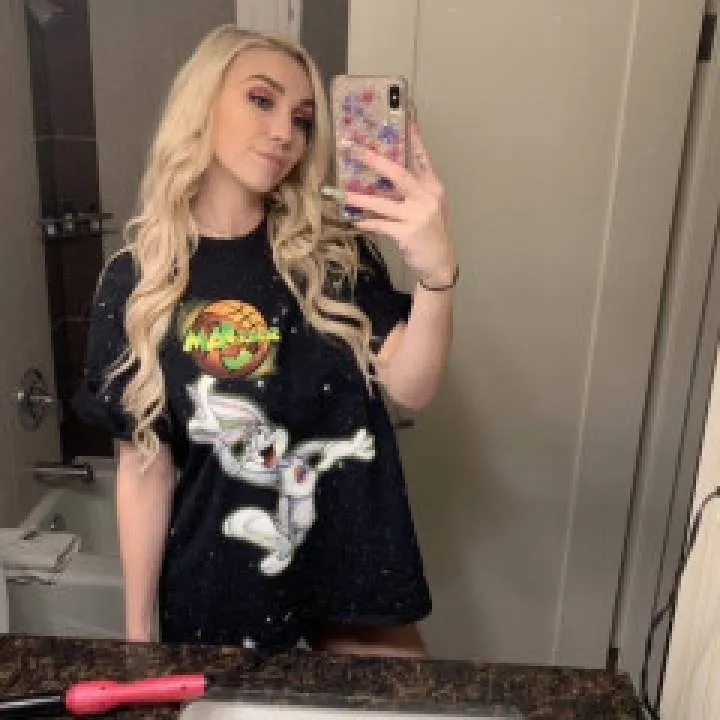 Oeggy Photo On Jungo Live