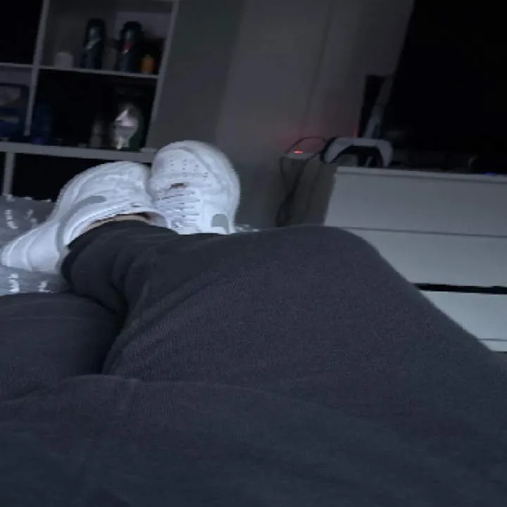 R.... Photo On Jungo Live