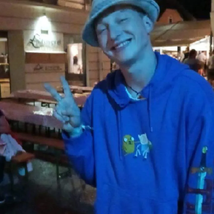 Patrese Photo On Jungo Live