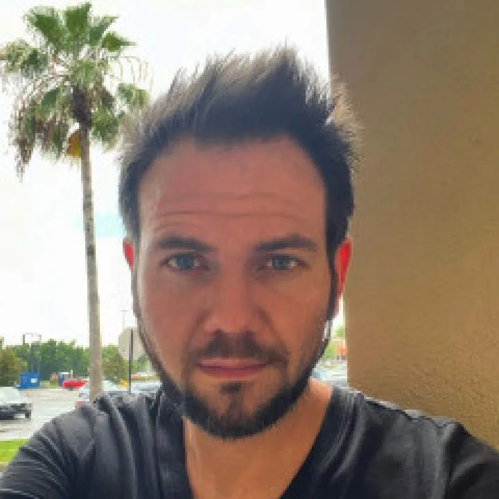 Trav Photo On Jungo Live