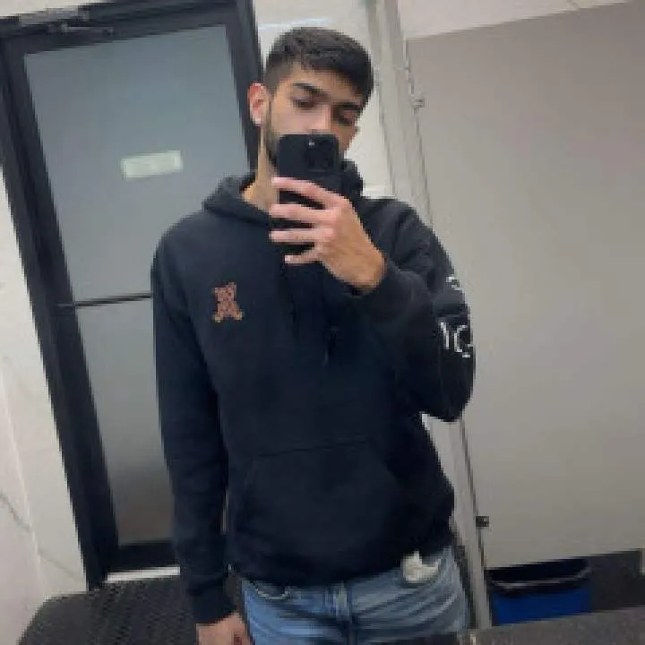 Ash Photo On Jungo Live