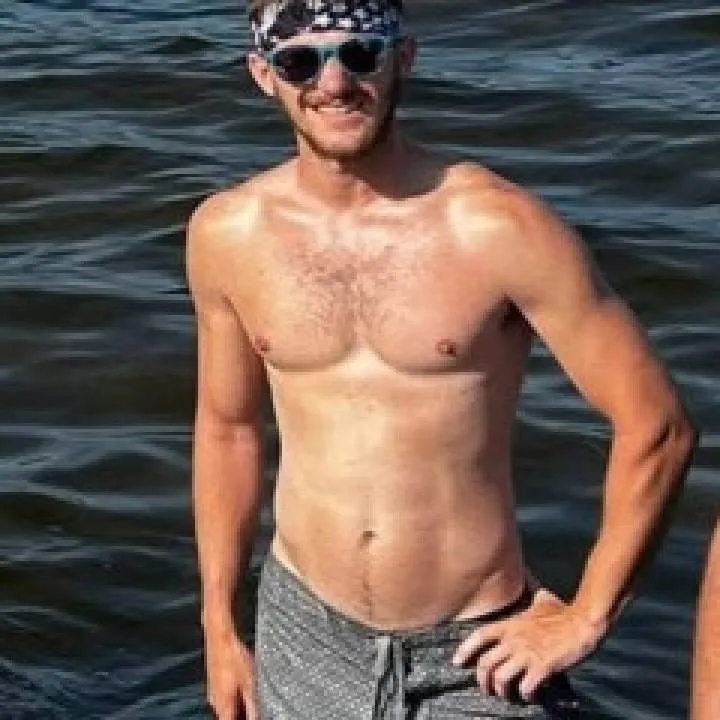 Zeeb Photo On Jungo Live