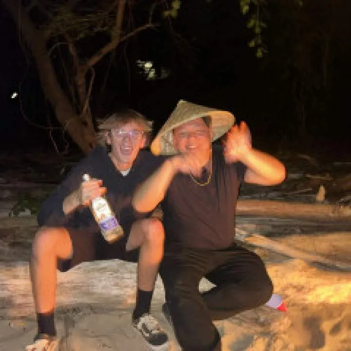 Devon Photo On Jungo Live