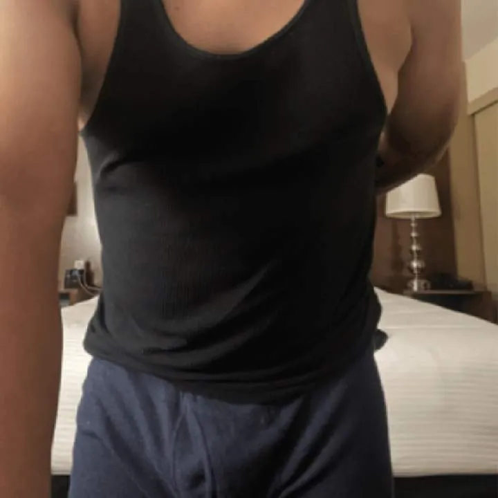 Enzo.6.75 Photo On Jungo Live