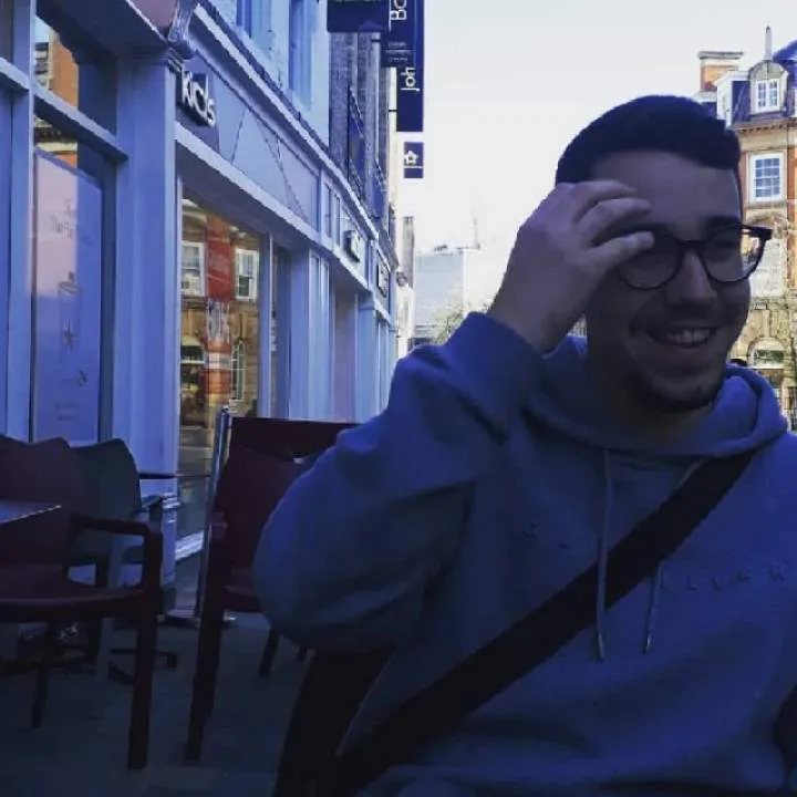 André.... Photo On Jungo Live