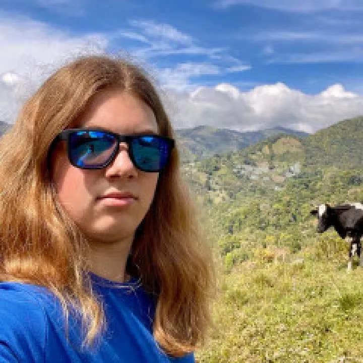 Yours Truly Photo On Jungo Live