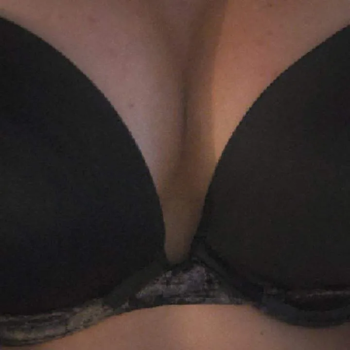 Jhugeandskylar Photo On Jungo Live