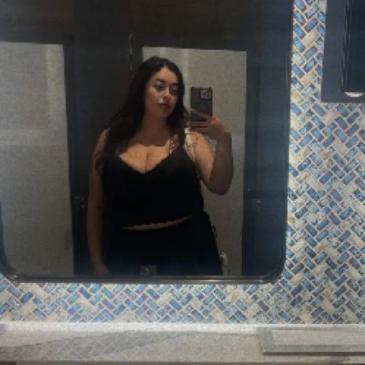 Isabella Chris Photo On Jungo Live