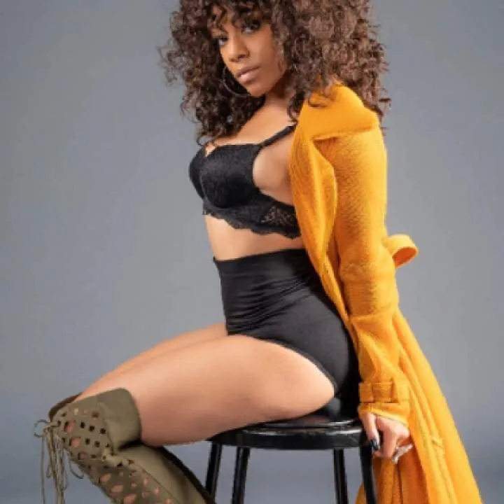 Yè Photo On Jungo Live