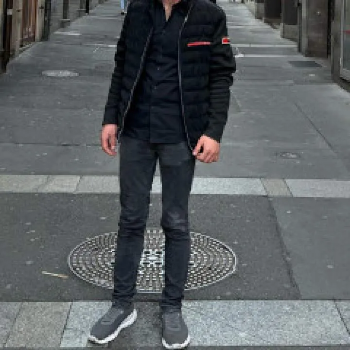 Adam Photo On Jungo Live