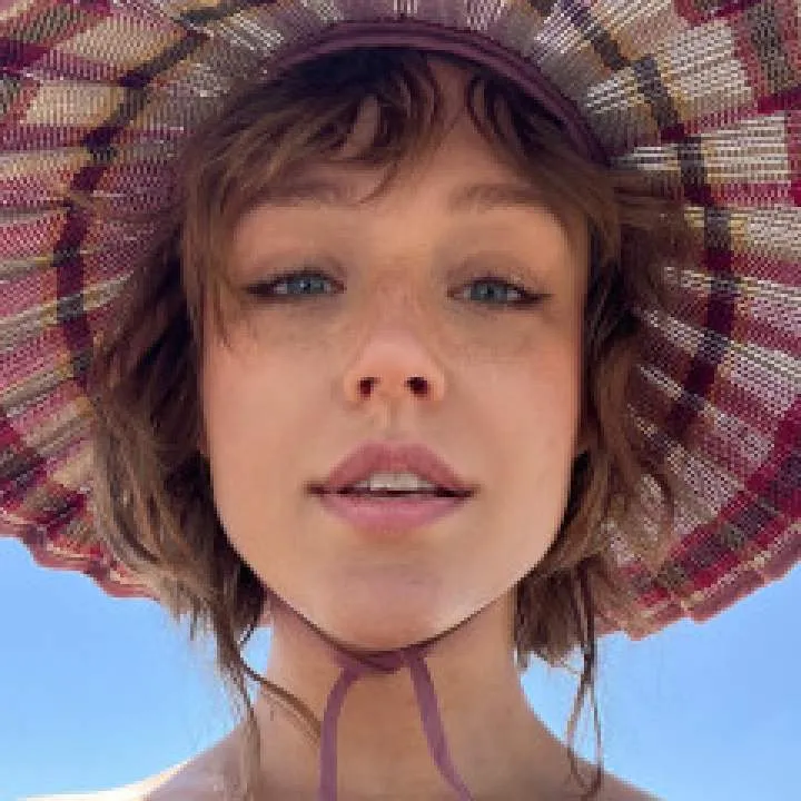 Sabrina Photo On Jungo Live