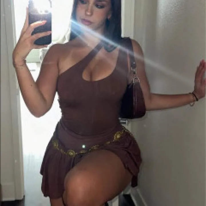 Mistress Mia Photo On Jungo Live