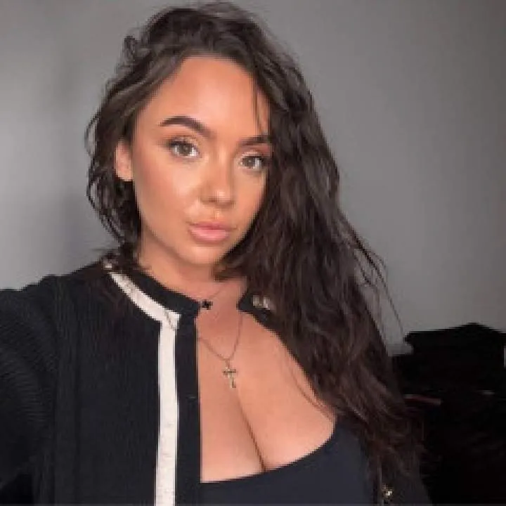 Bella Photo On Jungo Live