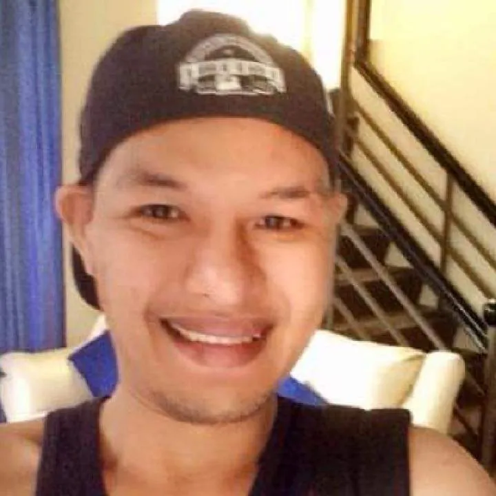 Thata Photo On Jungo Live