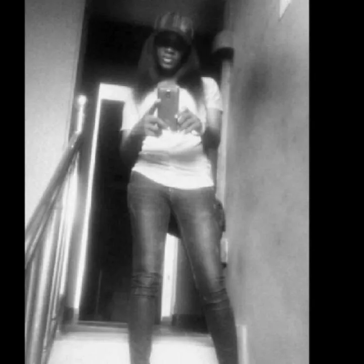 Dee Photo On Jungo Live