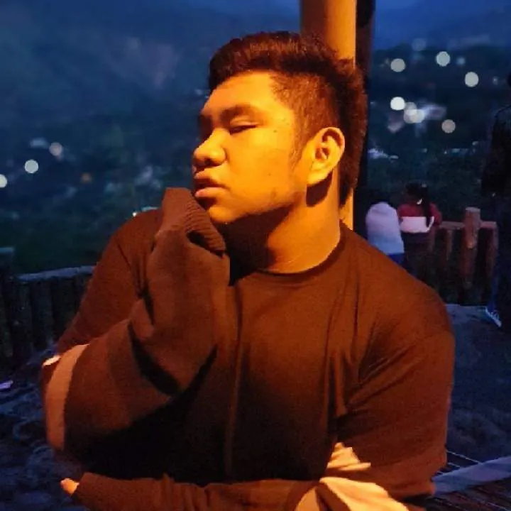 Red Photo On Jungo Live